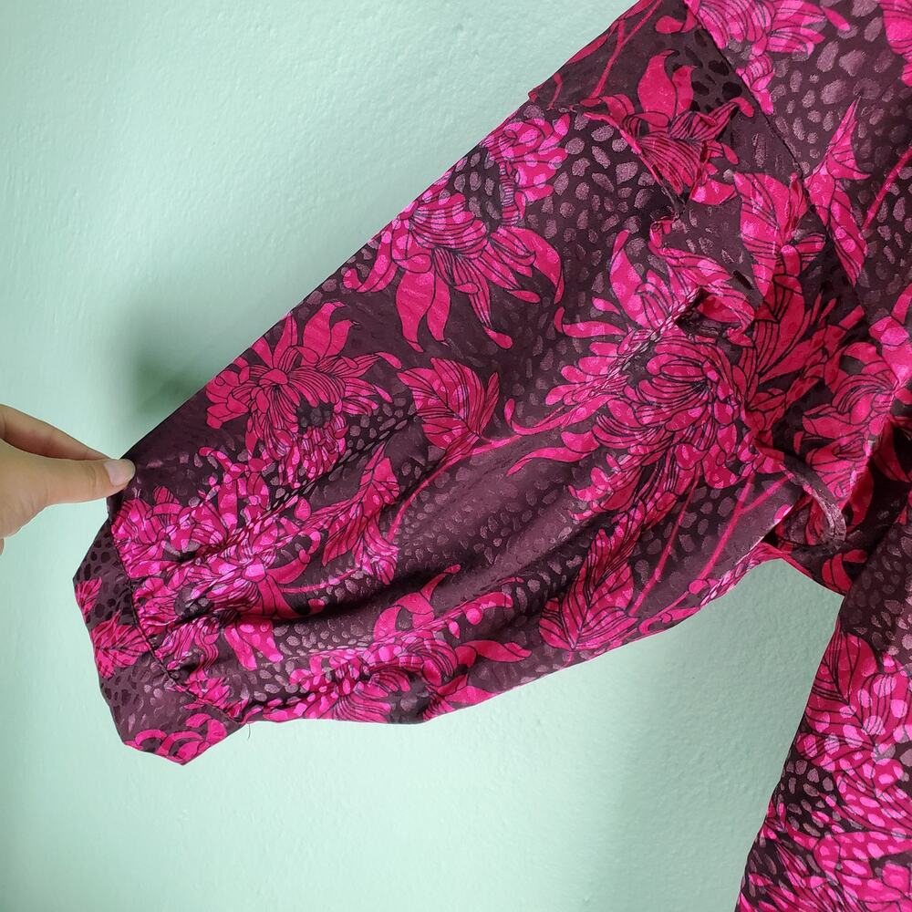 Lane Bryant Women's Burgundy Red Floral Satin Ruffle Sleeve Blouse Size 26/28 - Picture 4 of 6